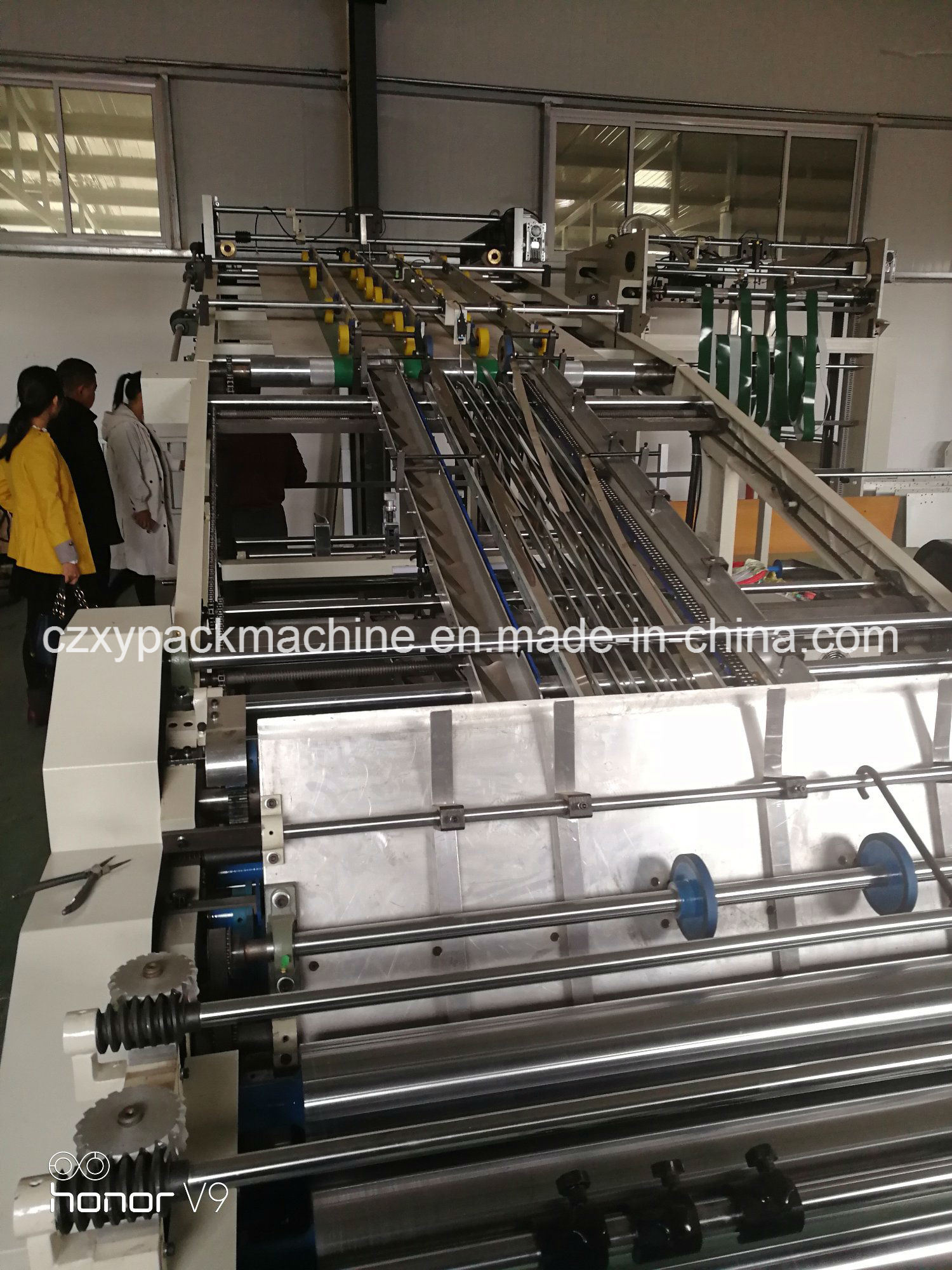 Hot Sales Full Auto Flute Laminating Machine for Corrugated Cardboard Making