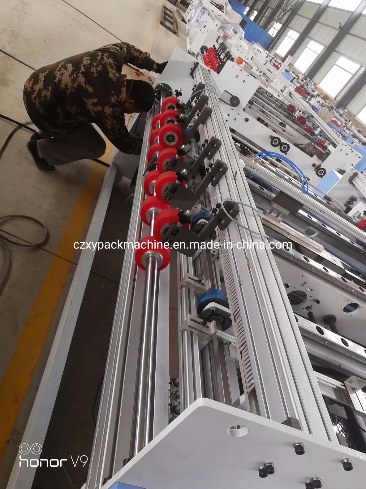 3ply Folding Gluing Machine for Double Pieces Box Forming